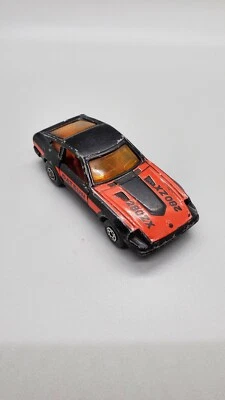Matchbox Datsun 280ZX 1979 vintage negro y rojo  Foto 1 de 4