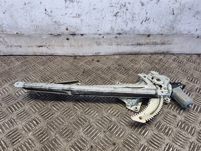 REGULADOR VENTANA MITSUBISHI OUTLANDER CON MOTOR DELANTERO IZQUIERDO 2.0L SUV ESTATE 2015 Foto 1 de 4