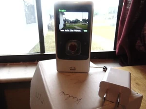 Flip Ultra HD Video Camera 8GB U32120W 3rd Gen w/ Original Battery- TESTED WORKS - Picture 1 of 6