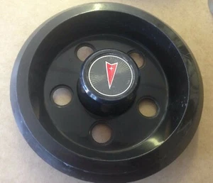 Center caps: PONTIAC 7 3/4 inch Outside Diameter P/N 10023936 - Picture 1 of 3
