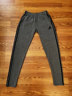 Pantalones deportivos Adidas jóvenes niños pequeños gris fútbol ajustados clima cálido polar cónico Foto 1 de 4