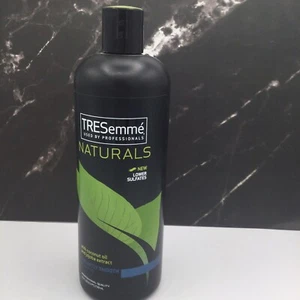 TRESemmé NATURALS Vibrantly Smooth Shampoo 25 Oz (1 Bottle) - Picture 1 of 1