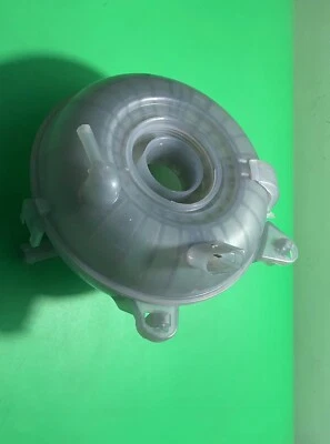 Tanque de expansión de refrigerante 0EM para VW Golf R32 GTI MK7 Audi A3 S3 5Q0121407D- Foto 1 de 3