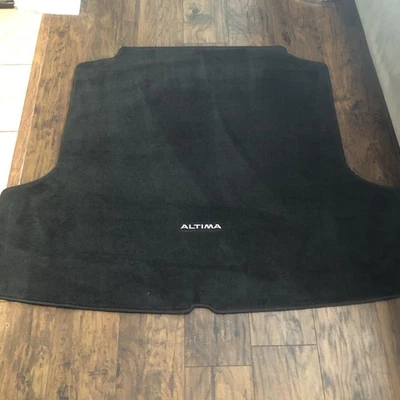 Alfombrilla de carga para maletero trasero Nissan Altima 2014-2018 OEM ¡BONITA! Foto 1 de 3