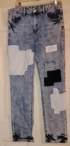 Fashion Nova Größe 32 x 30 Herren gerades Bein Jeans abgenutzt gepatcht - Bild 1 von 5