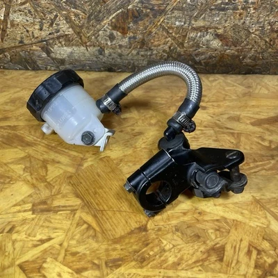 Suzuki GSXR 750 K1 K2 K3 Brake Master Cylinder Front 2000 - 2003 GSXR750 - Image 1 of 4