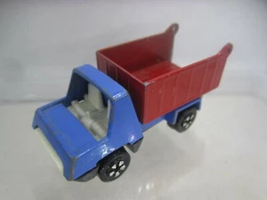 PlayArt Dumper Metallo Vintage Veicolo da Costruzione Rosso Blu Rimorchio ribaltabile Hong Kong - Foto 1 di 12