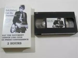 VECCHIA ORIGINE~BOB DYLAN ~EAT THE DOCUMENT & JOHN LENNON LIMO RIDE RARO NASTRO VHS 1966 - Foto 1 di 4