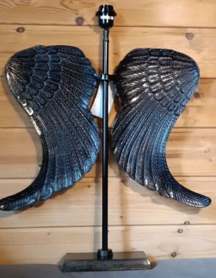 ❤️ Dekorative Tischlampe Dekolampe Engelsflügel schwarz Metall Gothic  E27❤️ - Bild 1 von 4