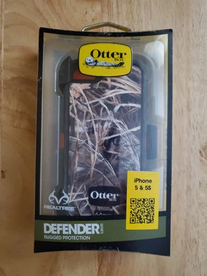 OtterBox iPhone 5/5S Defender Series with Holster - REALTREE - RETAIL - Image 1 of 4