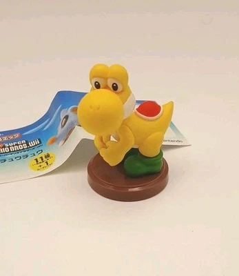 Super Mario Bros Wii Yellow Yoshi Choco Egg Mini Figure Gashapon - Image 1 of 2