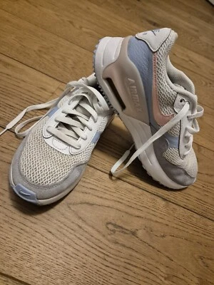 Nike Sneaker - Bild 1 von 4