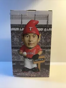 Nuevo en caja Texas Rangers Yu Darvish Garden Gnome Nitto Tires Juego Promo c2014 - Imagen 1 de 6