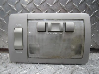 2006 SCION tC 头盖控制台圆顶地图灯组件 — 第 1/4 张图片