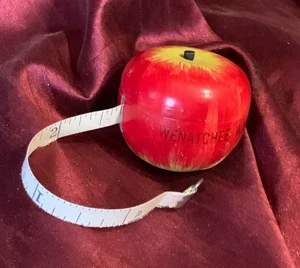 Vintage "Apple" Sewing Tape Measure "Wenatchee Washington Bowls Club" - Picture 1 of 4