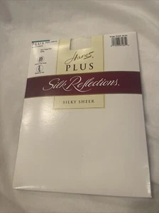 Hanes Plus Silky Sheer Silk Reflections Pantyhose Size 3 Plus White 00P16 - Picture 1 of 2