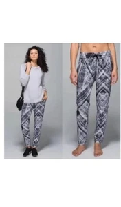 LULULEMON Women Pants Namaskar II Jogger 6 Heat Wave Lightweight White Black GUC - Picture 1 of 19
