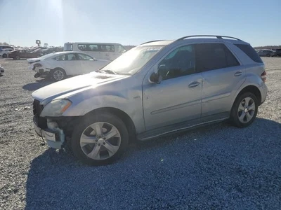 Fuse Box Engine 164 Type ML63 ID 1645402972 Fits 06-09 MERCEDES ML-CLASS 4610806 - Image 1 of 4