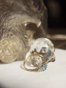 375 YELLOW GOLD BLUE TOPAZ & DIAMOND CLUSTER RING - RING SIZE : M - Picture 1 of 7