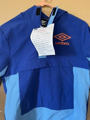 sample umbro kids jacket size 10/12 - Image 1 of 4