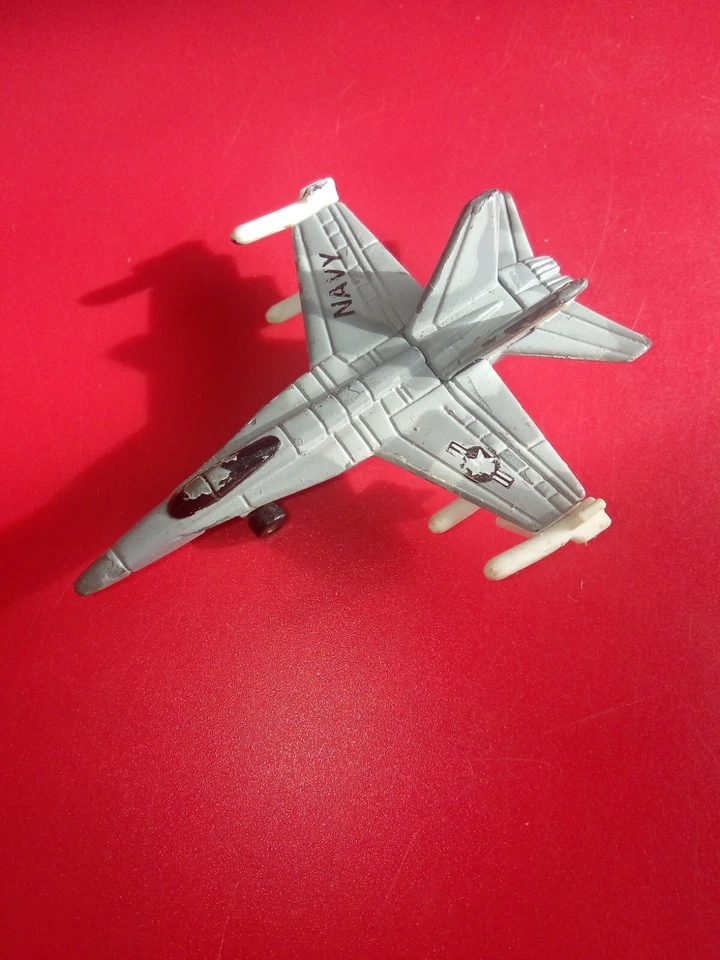 Ertl Die Cast Metal Jet F/A-18 Hornet Vintage 6cm - Immagine 1 di 4
