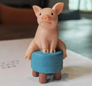 Pig on Stool Miniature Fairy Garden Statue Resin Small Figurine Home Decor Gifts - Picture 1 of 3