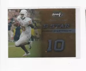 VINCE YOUNG 2006 ASPIRE-RUNNING QUARTERBACK 5 STELLE INSERTO ROOKIE CARD-SPEDIZIONE GRATUITA - Foto 1 di 24