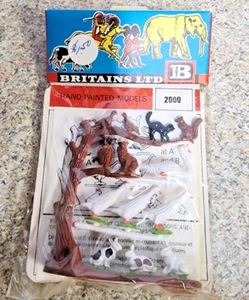 Vintage Britians Farm Dead Tree with Animal Assortment. New Sealed - Picture 1 of 4