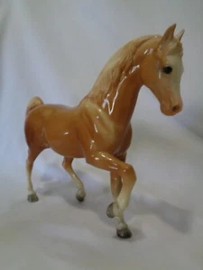 Original Breyer Arabian Family Stallion Glossy Palomino - Picture 1 of 13
