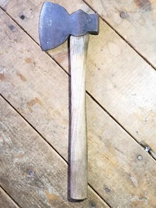 Vintage Antique Hatchet Axe Collectible Item. - Picture 1 of 4