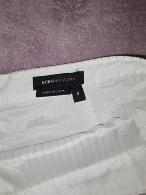 Falda informal BCBGMAXAZRIA marfil para mujer 4 Foto 1 de 3