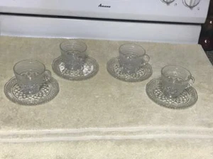 Wexford Anchor Hocking Pressglas 4 TASSEN & 4 UNTERTASSEN - Bild 1 von 1