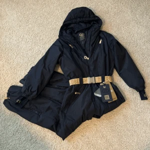 Goldbergh Lexi Overall Skianzug Neu mit Etikett Größe 10 schwarz wasserdicht mit Gürtel - Bild 1 von 10