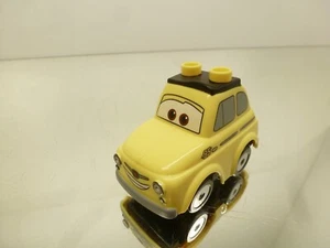 LEGO DUPLO DISNEY PIXAR CARS FIAT 500 LUIGI - YELLOW L7.0cm - GOOD CON. - 118 - Imagen 1 de 5