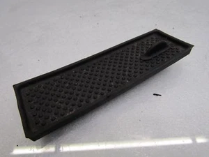 Volvo V70 Mk2 97-00 pre-facelift estate pocket bin storage rubber mat 30643207 - Picture 1 of 4