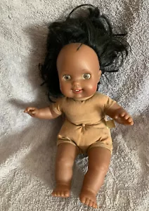 Mattel Baby Puppe 13 Zoll, braune Haut, schwarze Haare, Afroamerikaner? Stoffbody 2000 - Bild 1 von 3