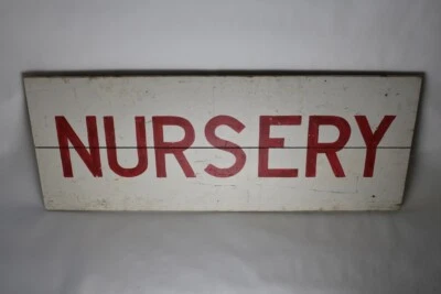 Antiguo letrero de madera pintado a mano para vivero granja árboles plantas bebés rojo blanco granero Foto 1 de 4