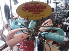 SUNBEAM JUNIOR MIXMASTER STORE DISPLAY RACK HOLDS 6 MIXMASTER JUNIOR MIXERS