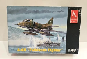 1/48 HOBBY CRAFT A-4B SKYHAWK FALKLANDS/ MALVINAS #HC1433 NEW AIRPLANE MODEL KIT - Picture 1 of 3