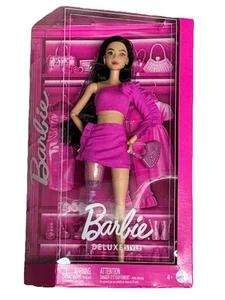 Mattel - Barbie Estilo Deluxe con Pelo Negro y Pierna Protésica Brillante, Rosa T - Imagen 1 de 2