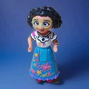 Disney Encanto 3" Mirabel Madrigal Mini Figurine Jakks - Picture 1 of 3