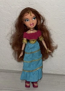 Bratz Vintage Genie Magic Meygan Fashion Doll con vestito collana bracciali - Foto 1 di 6