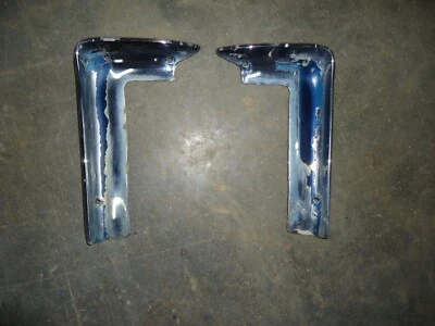 Pontiac Bonneville 1968 parachoques trasero molduras de relleno 68 Foto 1 de 3