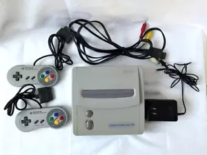Nintendo SHVC-101 Super Famicom Jr. Retro Spielkonsole getestet - Bild 1 von 14
