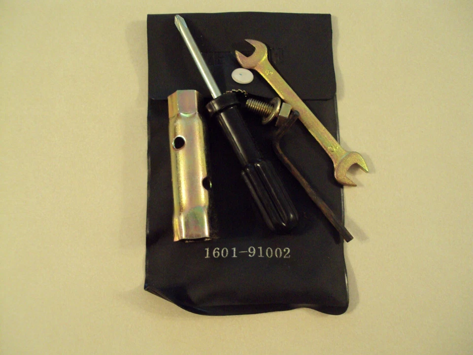 5 pc Green Machine pocket tool kit Stihl Echo Husqvarna Shindaiwa Homelite   - Image 1 of 1