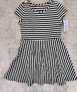 NWT Cat & Jack Black And White Striped Dress Girls Size 7-8 - Picture 1 of 3