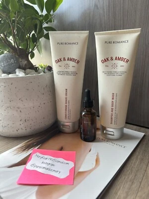 Paquete de loción corporal Pure Romance para hombre, champú, aceite para barba, crema de afeitar, aceite corporal Foto 1 de 4