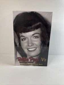DYNAMITE SUPER SELTENE BETTIE PAGE QUEEN OF PINUPS 1/6 SCALE ACTIONPUPPE NEUWERTIG RARITÄT - Bild 1 von 7
