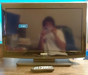 Sanyo DP26640 26 Inch LCD TV HDMI with Remote - Picture 1 of 6