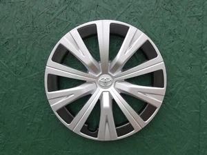 TOYOTA CAMRY HUBCAP OEM WHEELCOVER  61183 FACTORY 2018 TO 2024 ORIGINAL 16'' - Bild 1 von 1